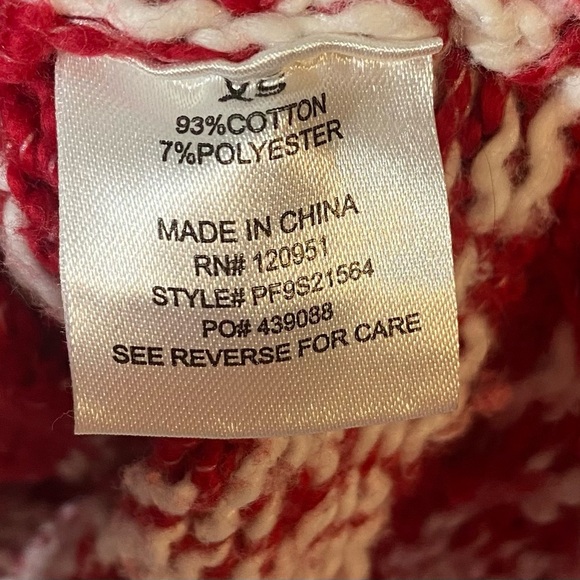 Pink Rose Red and White Sweater Hoodie, Size XS, Kangaroo Pocket, Slit Hem - Picture 7 of 9